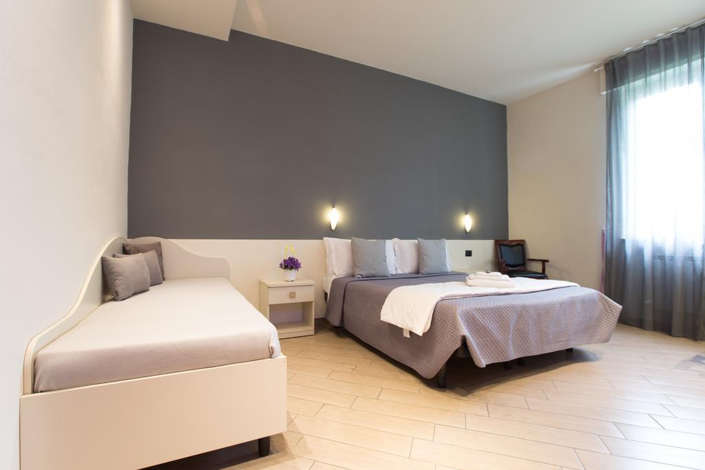 Triple Room,401112399:JPEG